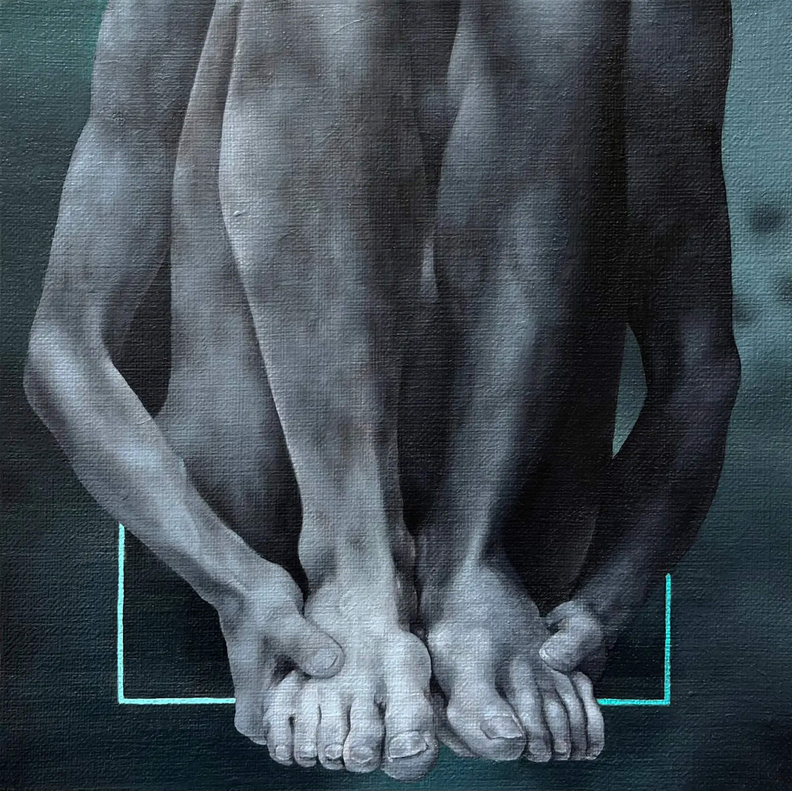 Jagoda Laprus. Obraz olejny 18x18cm. Męski czarno biały siedzący akt ze zgiętymi nogami trzymający się za stopy na ciemnym turkusowym tle