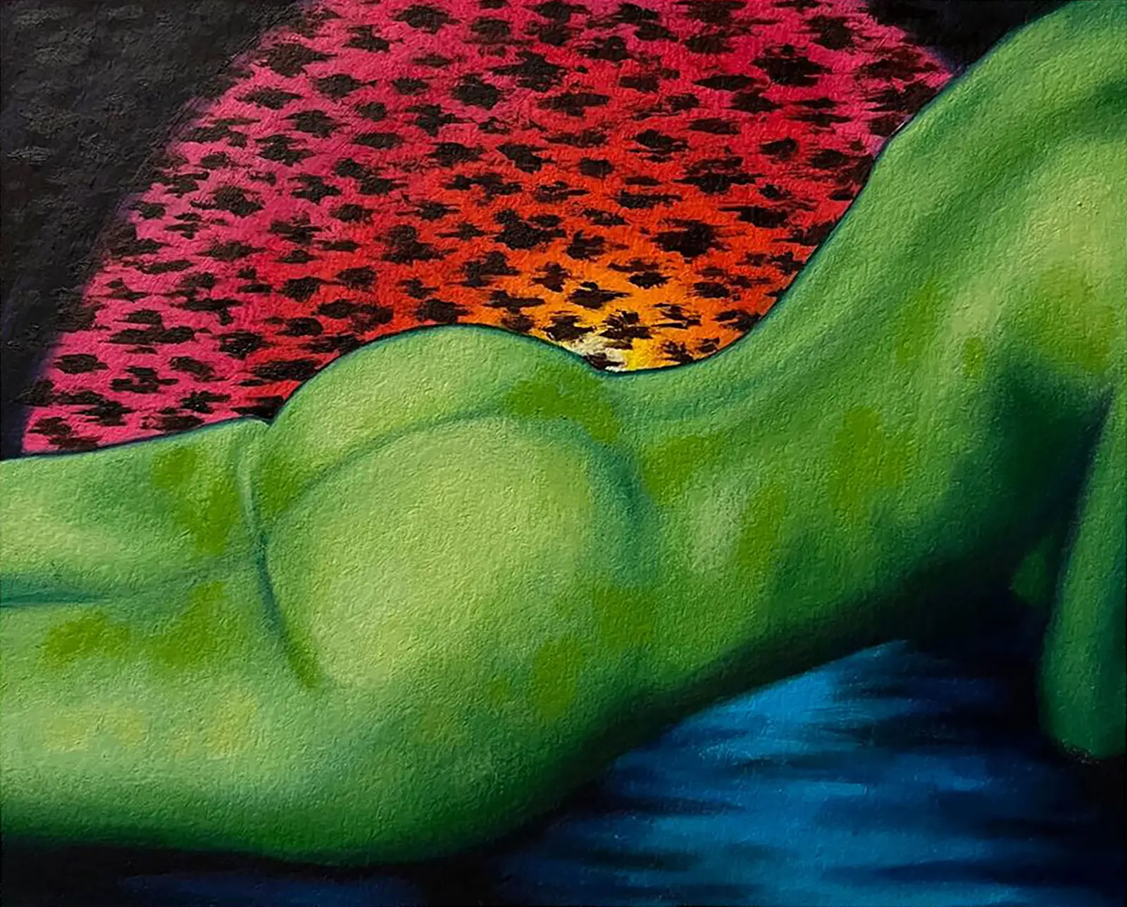 Green nude silhouette lying in front of a red speckled sky